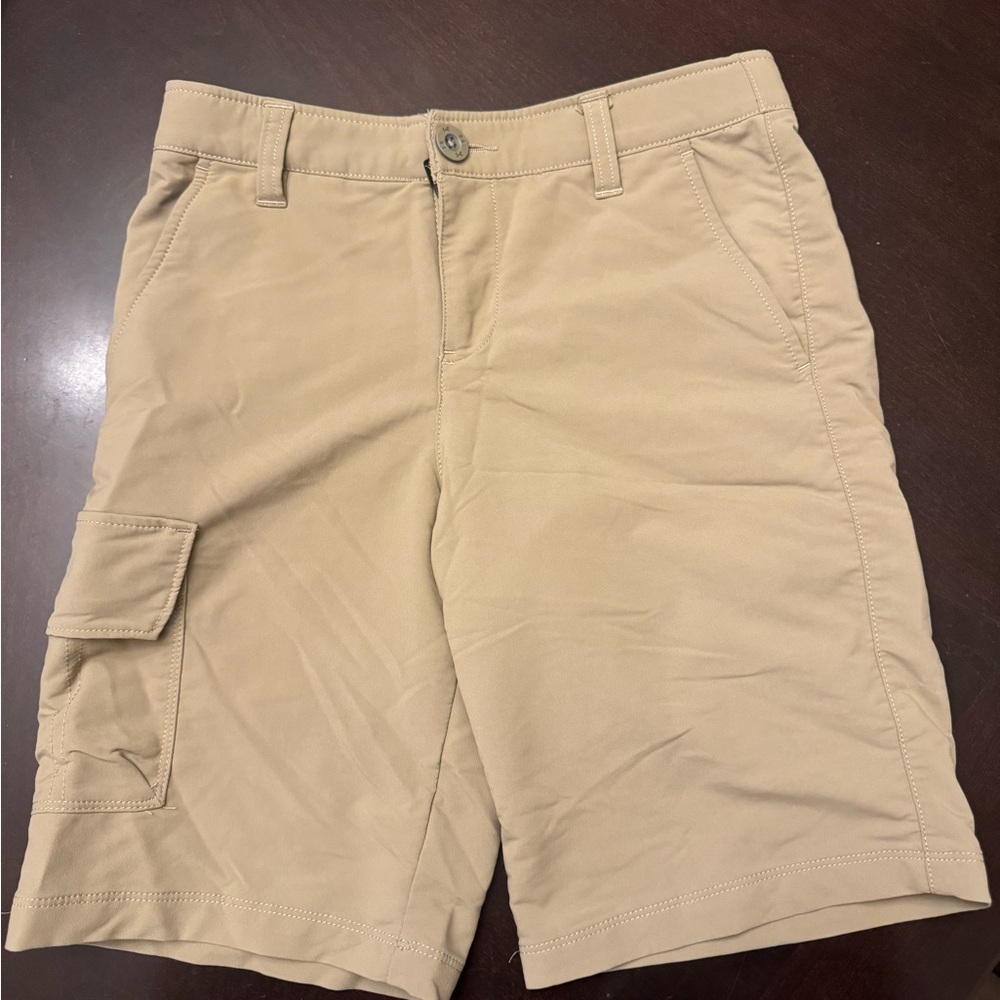 Under Armour boys golf shorts